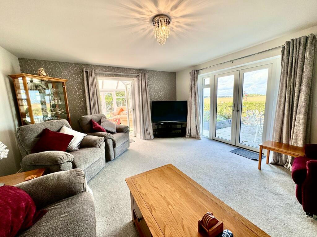 Additional property image - Farm Close, KIRBY CROSS, Frinton on Sea, CO13