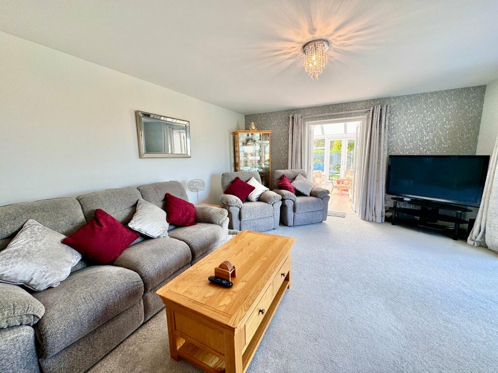 Additional property image - Farm Close, KIRBY CROSS, Frinton on Sea, CO13
