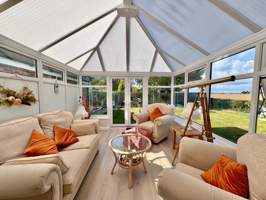 Additional property image - Farm Close, KIRBY CROSS, Frinton on Sea, CO13