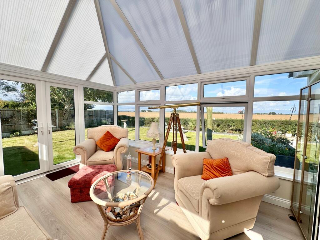 Additional property image - Farm Close, KIRBY CROSS, Frinton on Sea, CO13