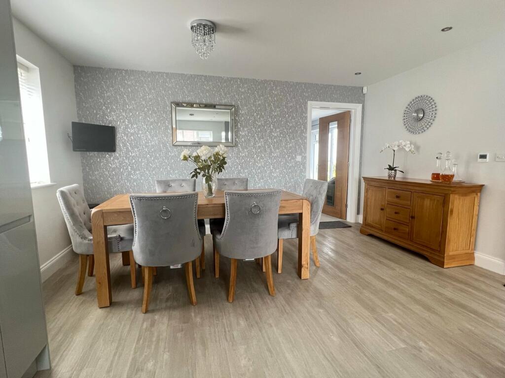 Additional property image - Farm Close, KIRBY CROSS, Frinton on Sea, CO13