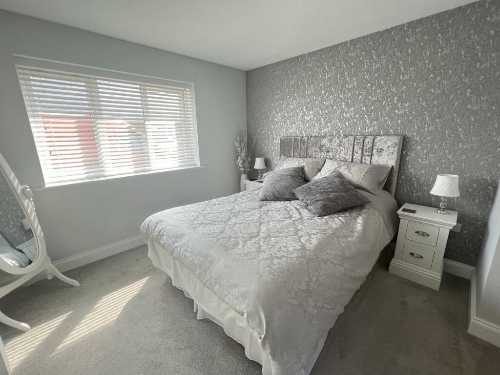 Additional property image - Farm Close, KIRBY CROSS, Frinton on Sea, CO13
