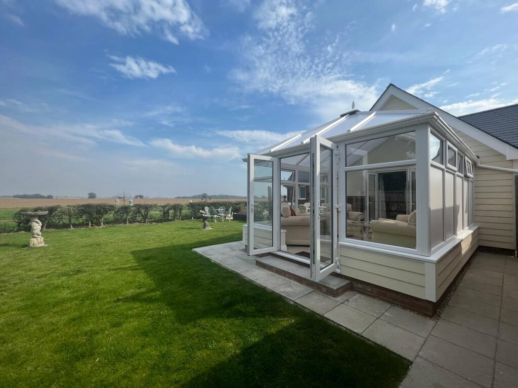 Additional property image - Farm Close, KIRBY CROSS, Frinton on Sea, CO13