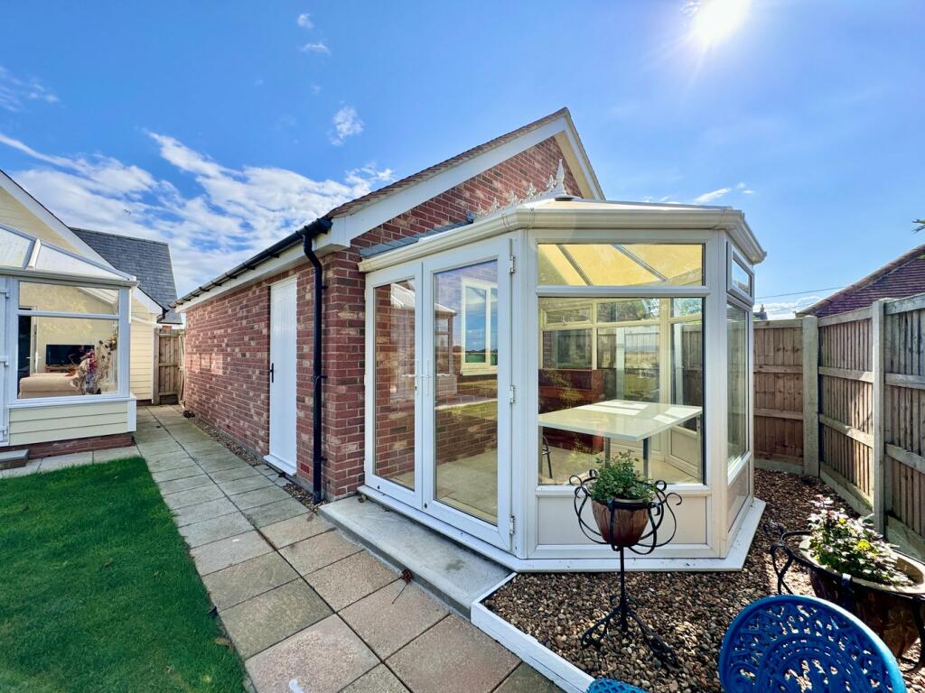 Additional property image - Farm Close, KIRBY CROSS, Frinton on Sea, CO13