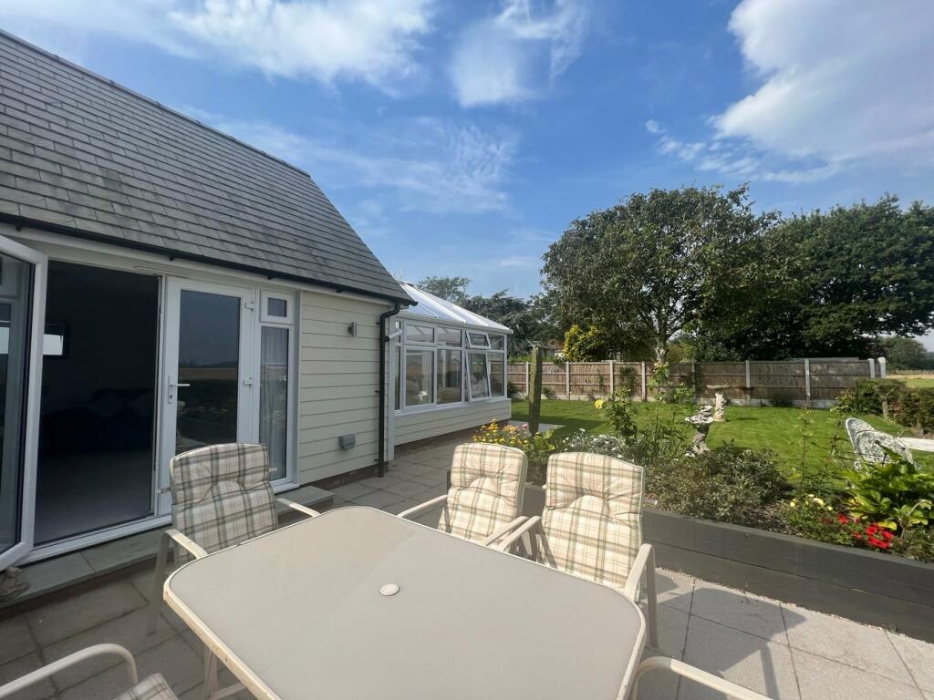 Additional property image - Farm Close, KIRBY CROSS, Frinton on Sea, CO13
