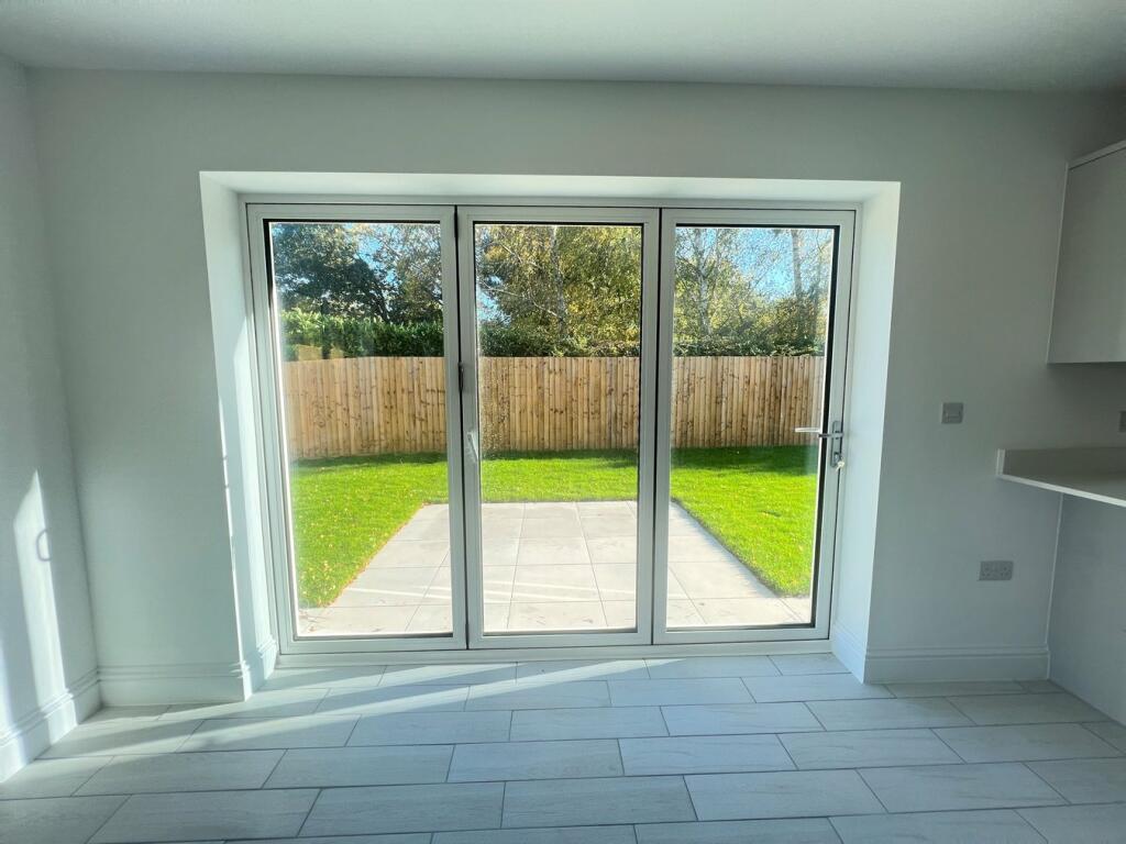 Additional property image - Woodland Walk, Thorpe Road, Kirby Cross, Frinton-On-Sea, CO13