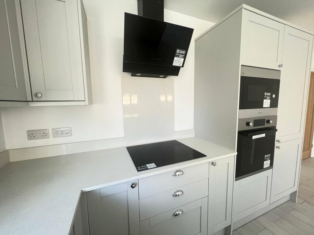 Additional property image - Woodland Walk, Thorpe Road, Kirby Cross, Frinton-On-Sea, CO13