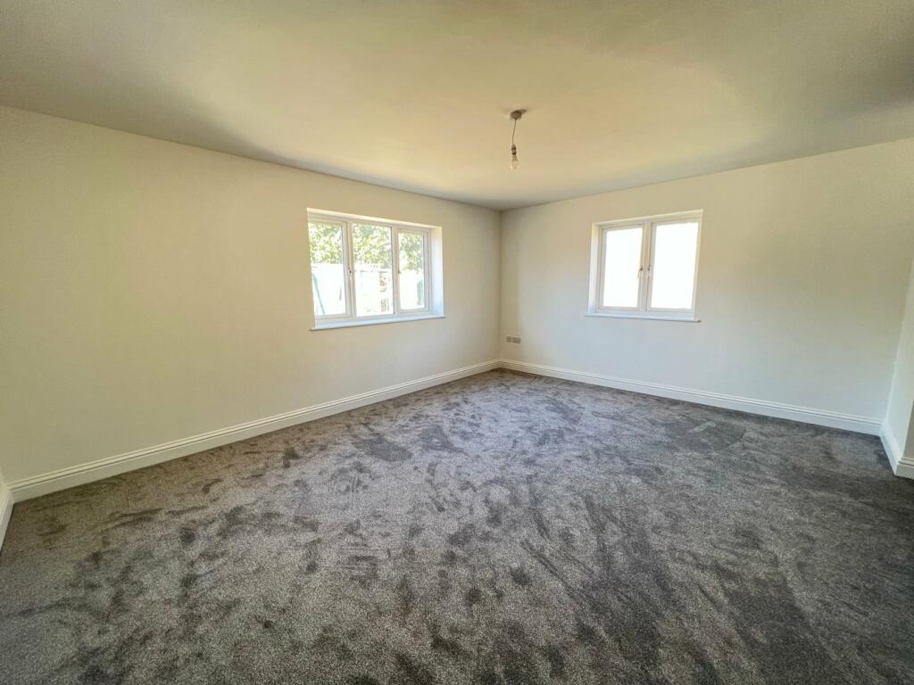 Additional property image - Woodland Walk, Thorpe Road, Kirby Cross, Frinton-On-Sea, CO13
