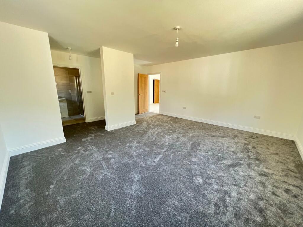 Additional property image - Woodland Walk, Thorpe Road, Kirby Cross, Frinton-On-Sea, CO13