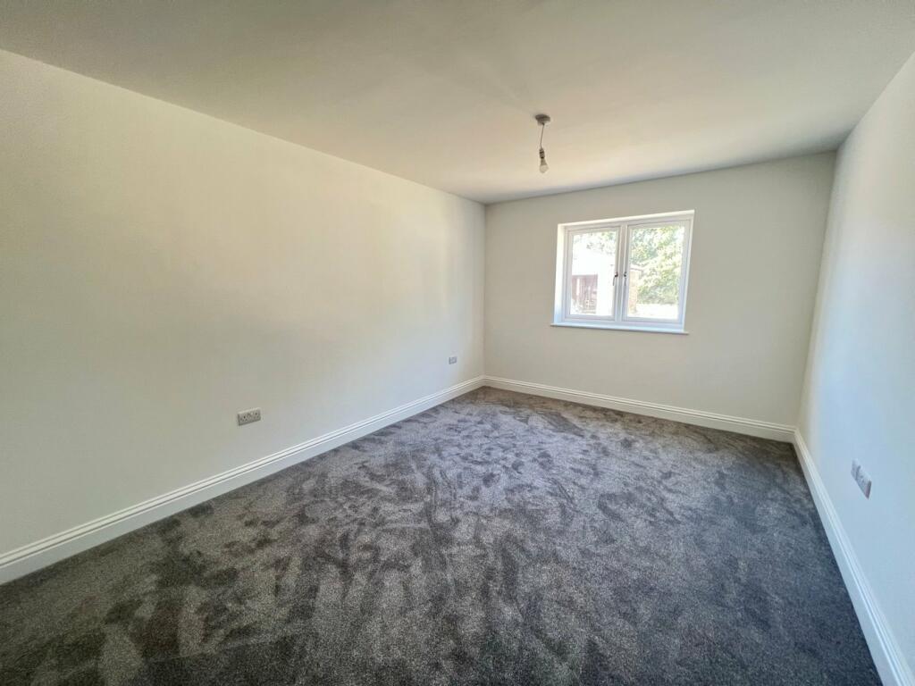 Additional property image - Woodland Walk, Thorpe Road, Kirby Cross, Frinton-On-Sea, CO13