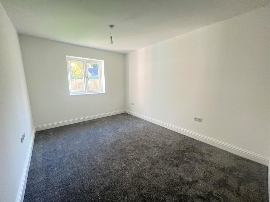Additional property image - Woodland Walk, Thorpe Road, Kirby Cross, Frinton-On-Sea, CO13