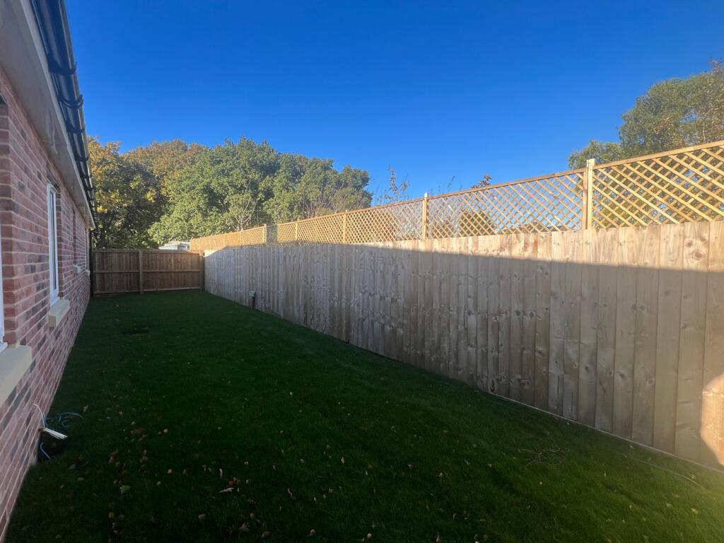 Additional property image - Woodland Walk, Thorpe Road, Kirby Cross, Frinton-On-Sea, CO13