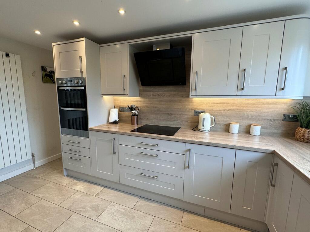 Additional property image - Chestnut Avenue, KIRBY CROSS, CO13