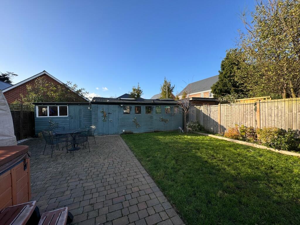 Additional property image - Chestnut Avenue, KIRBY CROSS, CO13