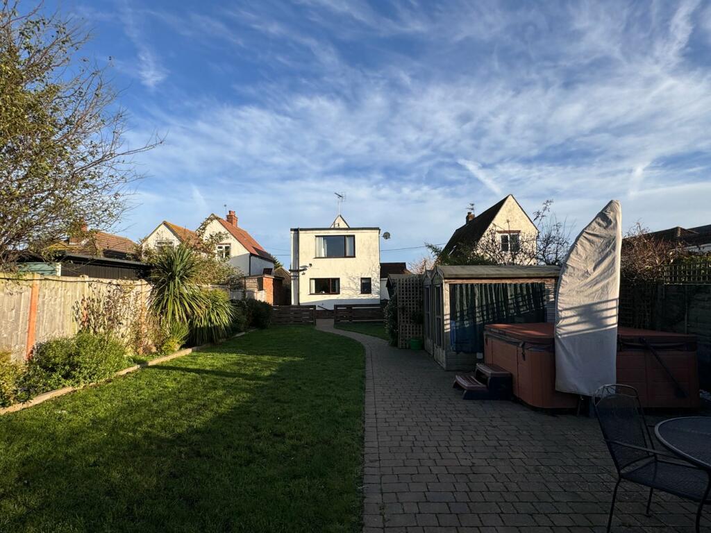 Additional property image - Chestnut Avenue, KIRBY CROSS, CO13