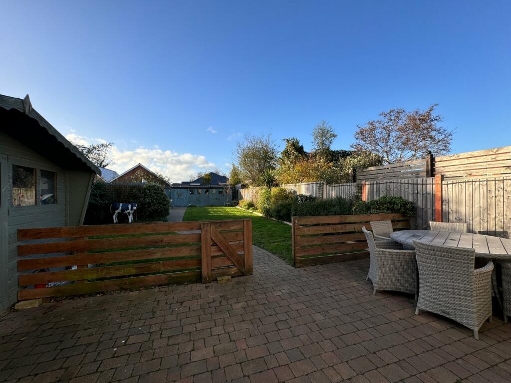 Additional property image - Chestnut Avenue, KIRBY CROSS, CO13