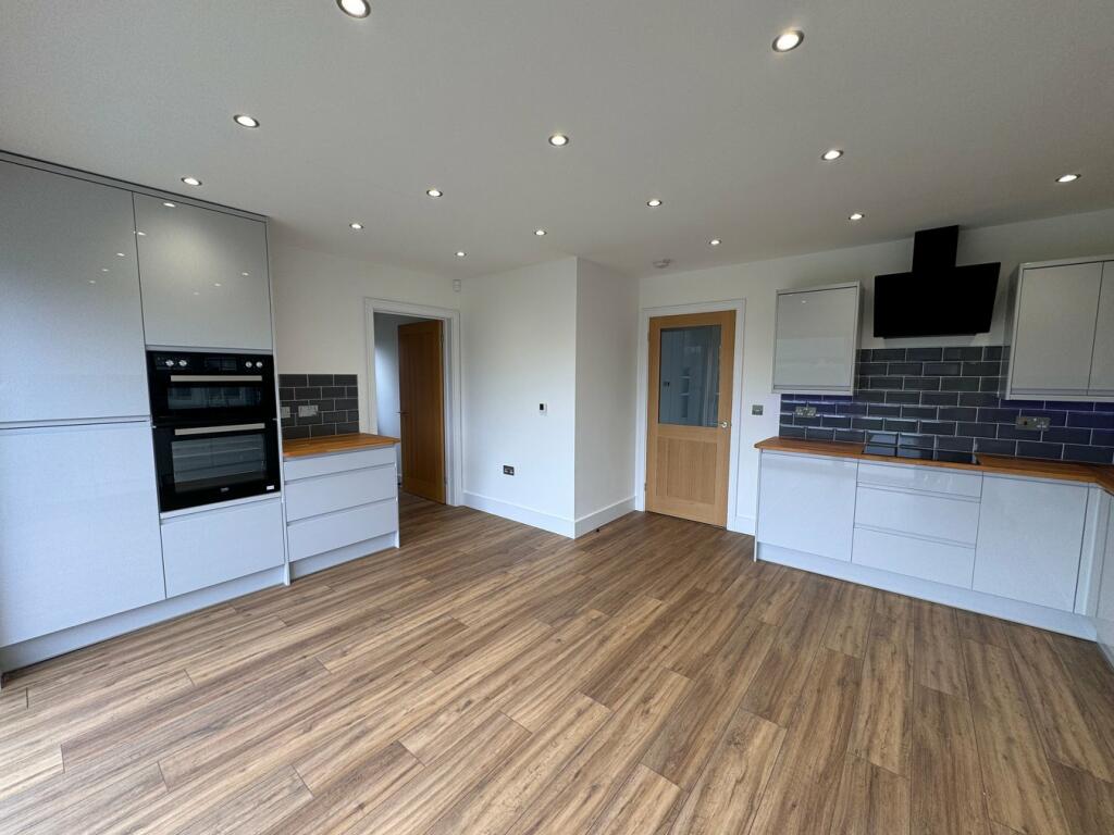 Additional property image - Main Road, GREAT HOLLAND, CO13