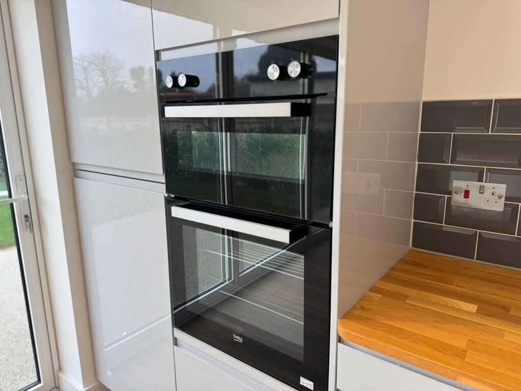 Additional property image - Main Road, GREAT HOLLAND, CO13