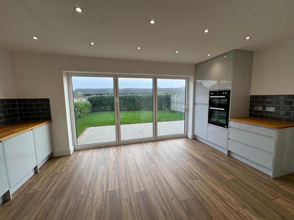 Additional property image - Main Road, GREAT HOLLAND, CO13