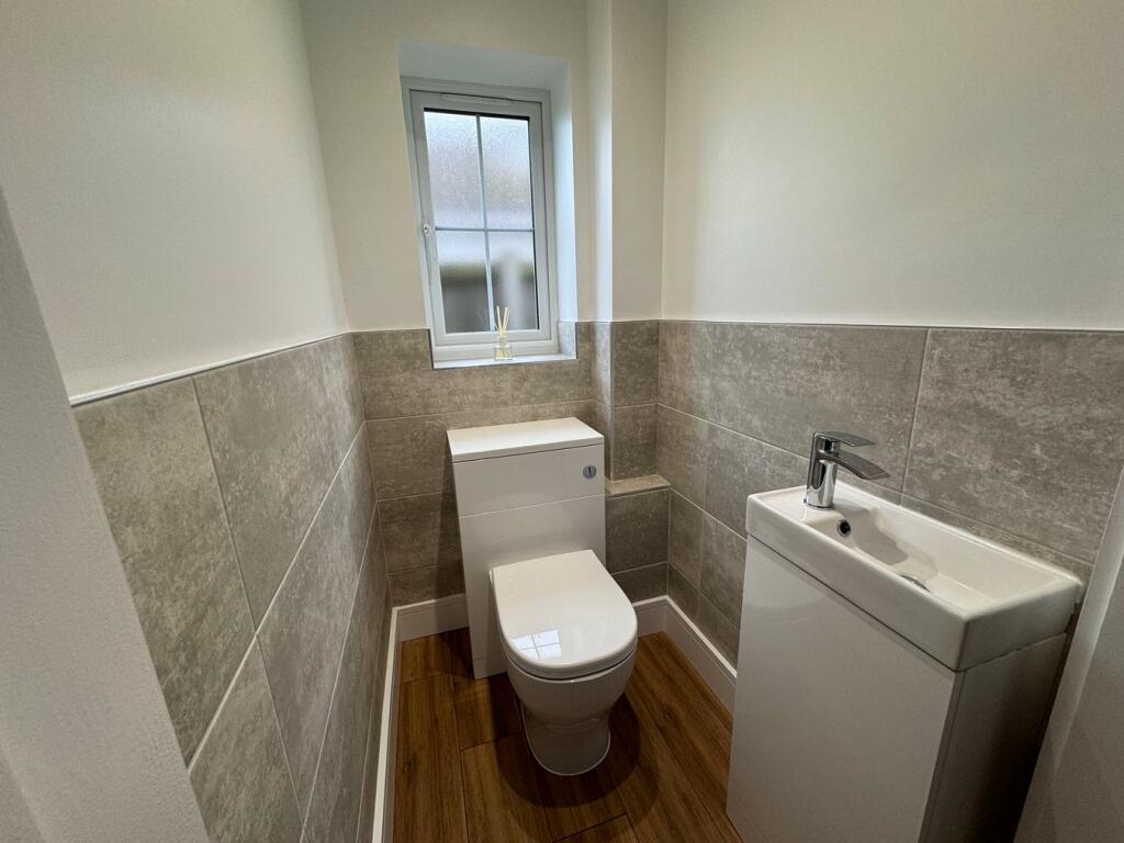 Additional property image - Main Road, GREAT HOLLAND, CO13