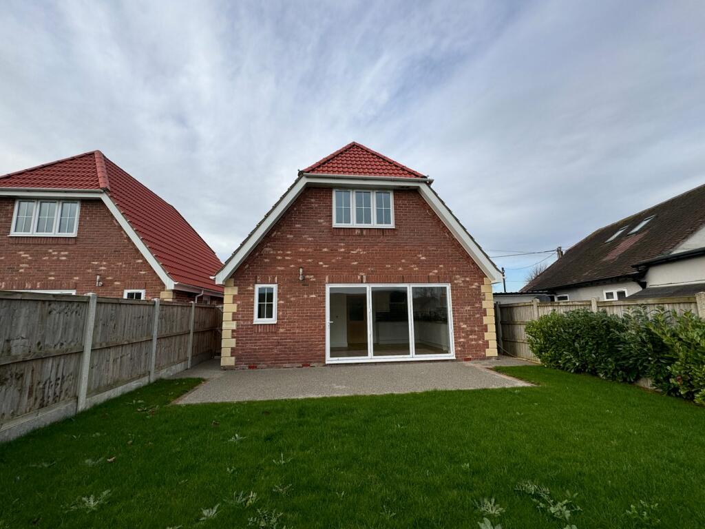 Additional property image - Main Road, GREAT HOLLAND, CO13