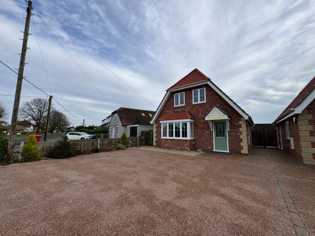 Additional property image - Main Road, GREAT HOLLAND, CO13