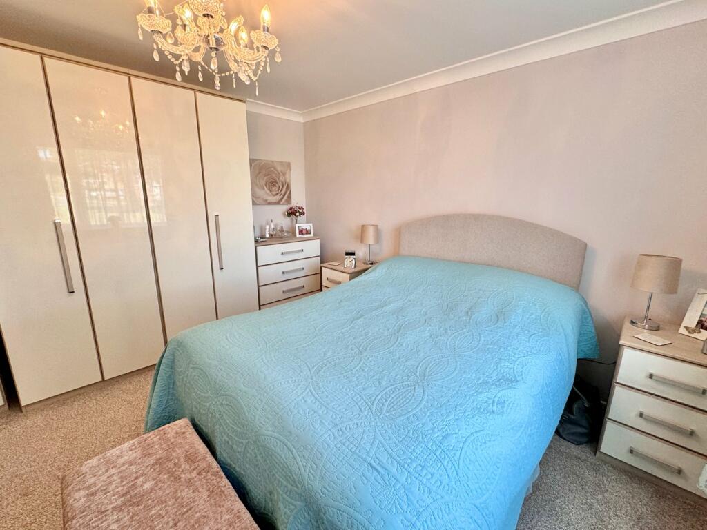 Additional property image - Columbine Gardens, Walton on the Naze, CO14