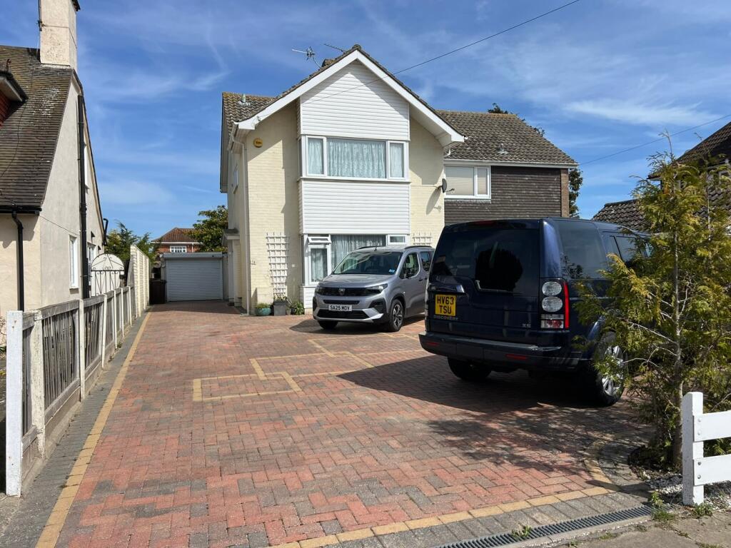 Main image of property: Queens Road, Frinton-on-Sea, CO13