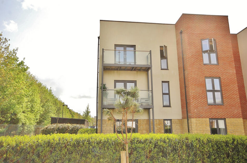 Main image of property: Oat Court, Witney, OX29