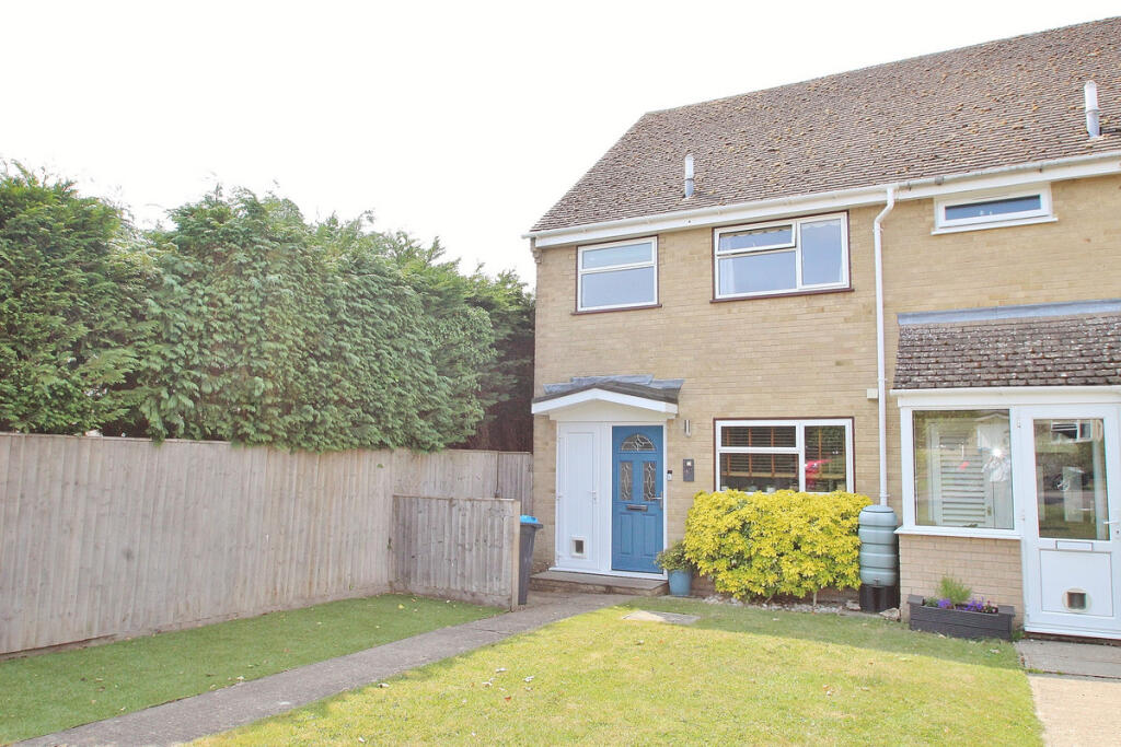 Main image of property: Knott Oaks, Combe, OX29