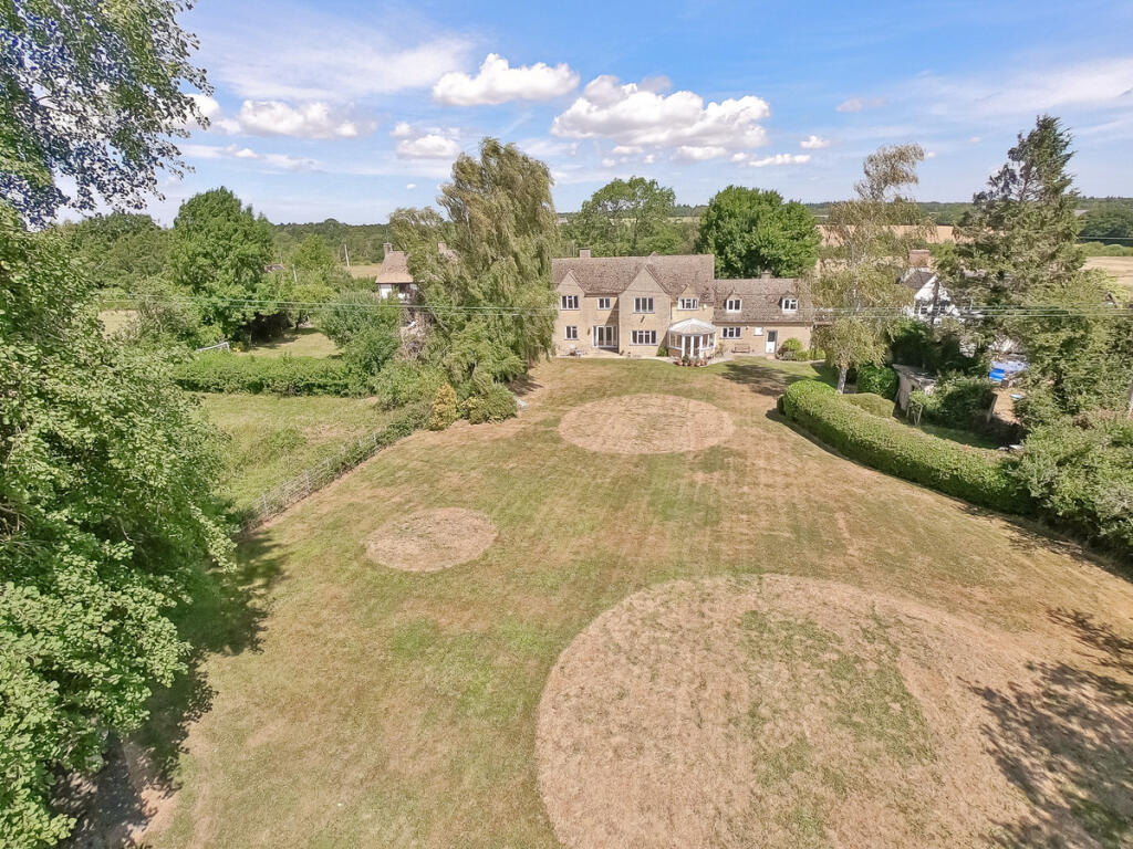 Main image of property: Staple House, High Cogges, OX29