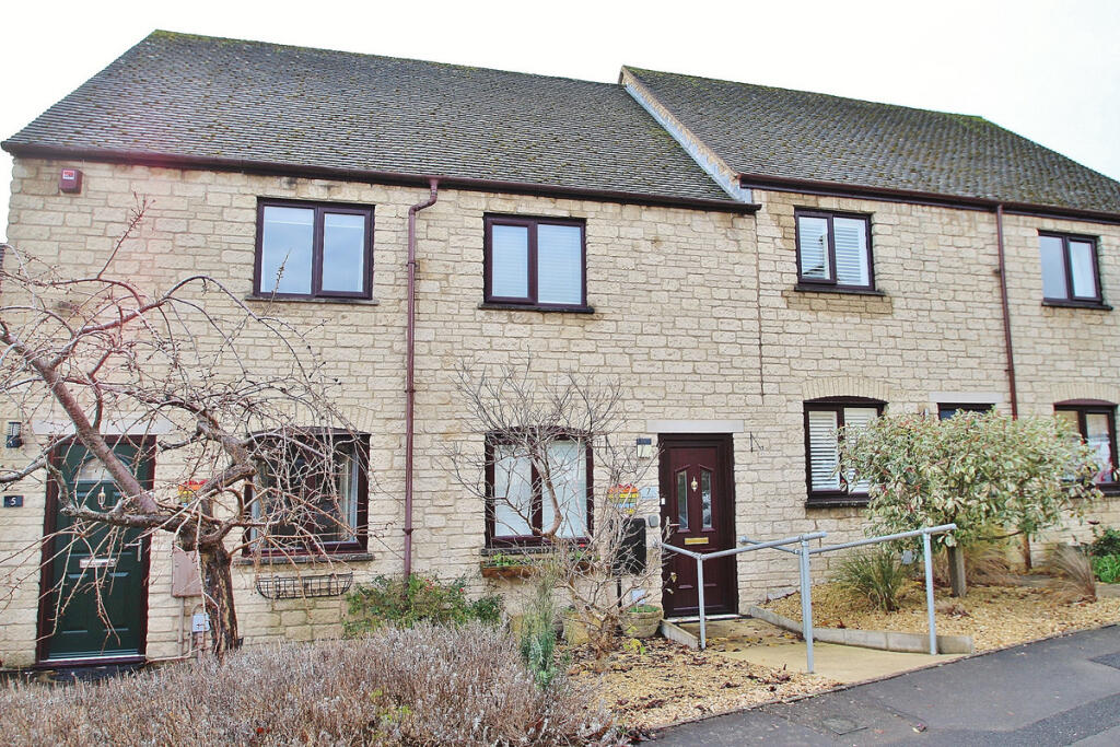 Main image of property: Rissington Drive, Witney, OX28