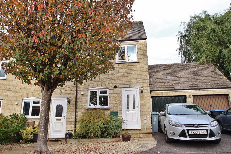2 bedroom end of terrace house for sale in STOW AVENUE, Deer Park