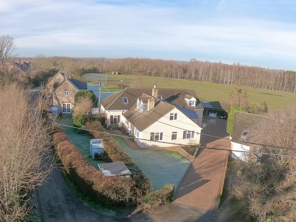 Main image of property: Green Lane, North Leigh, OX29