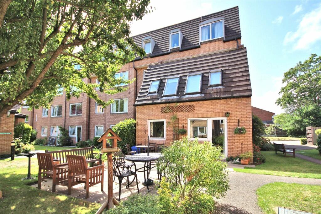 1 bedroom retirement property for sale in Homeworth House, Woking