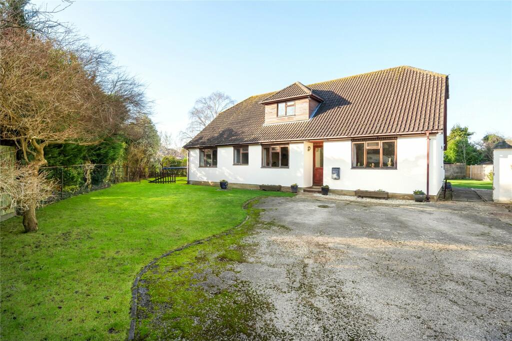 5 bedroom detached house for sale in Downsview Avenue, Woking, Surrey, GU22