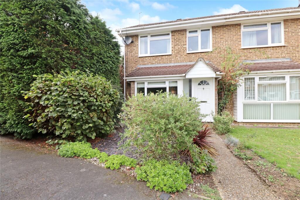 Main image of property: Oakfield, Woking, Surrey, GU21