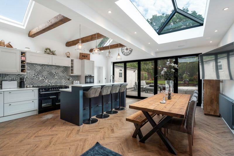 3 bedroom semidetached house for sale in Hurst Road, Sidcup, DA15 9AA, DA15