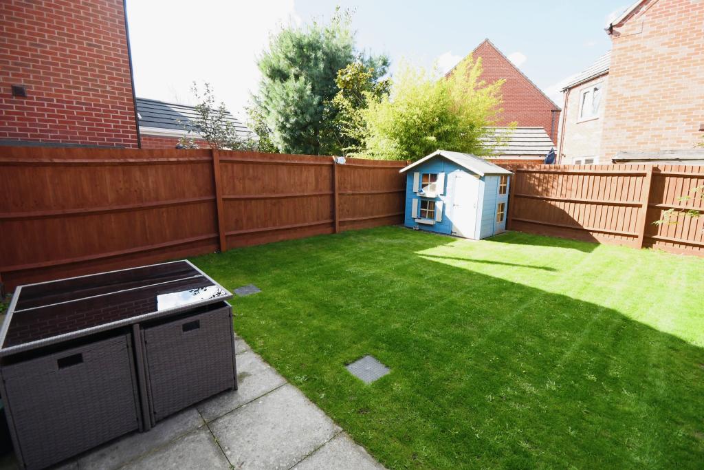 4 bedroom detached house for sale in New Swan Close, Witham St. Hughs