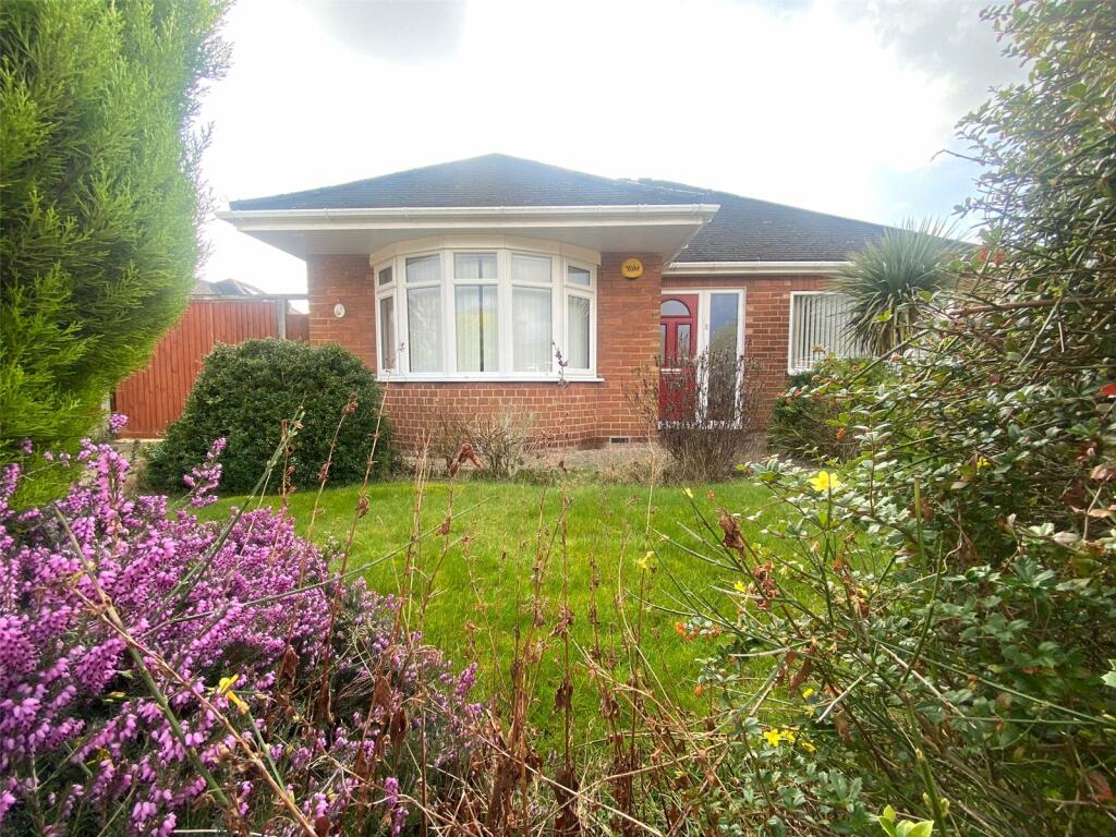 3 bedroom bungalow for sale in Westbrooke Road, Lincoln, Lincolnshire, LN6