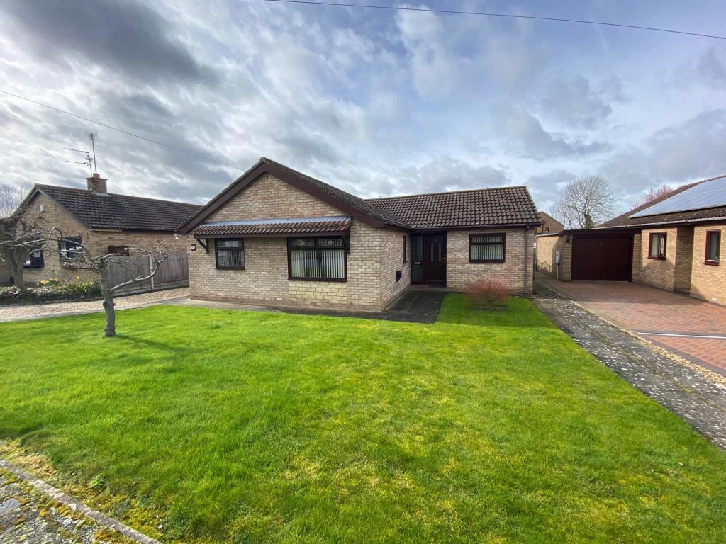 3 bedroom bungalow for sale in Northcroft, Saxilby, Lincoln, LN1