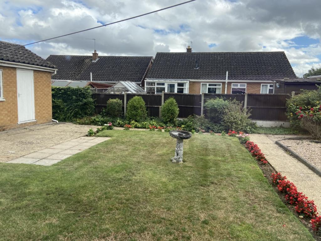 2 bedroom bungalow for sale in Kings Road, Metheringham, Lincoln