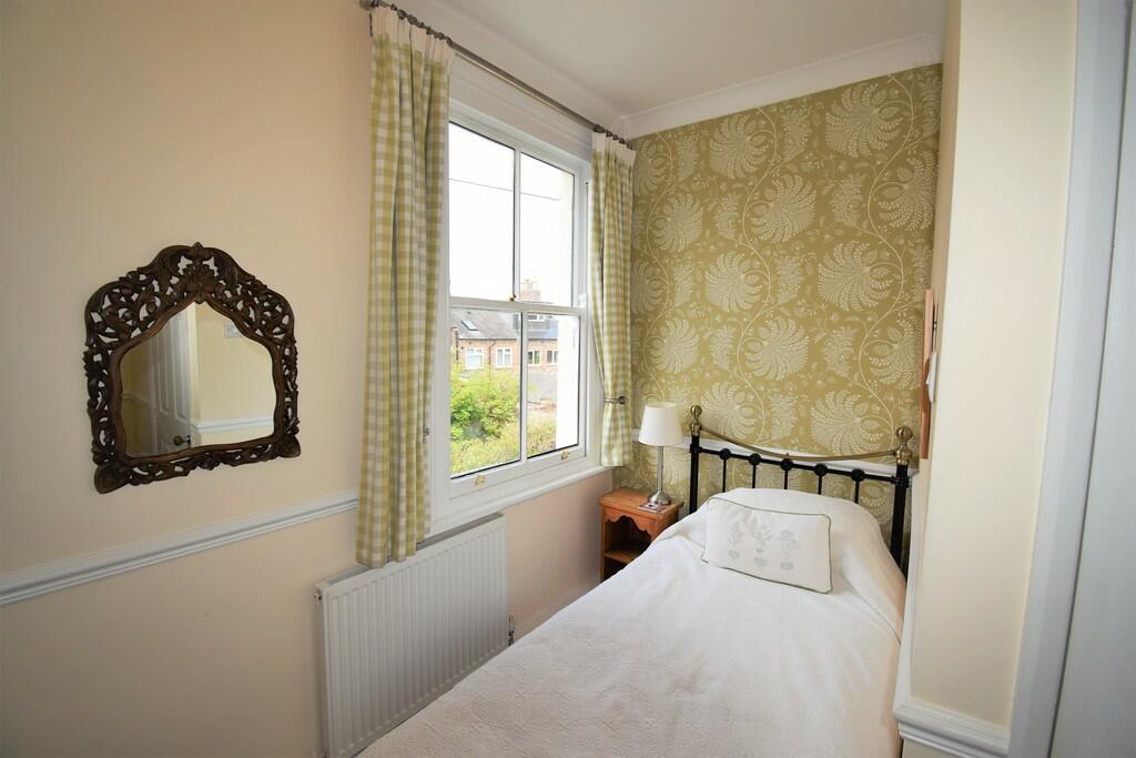 7 bedroom terraced house for sale in Road, York, YO23