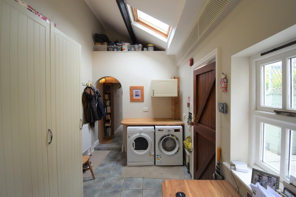 7 bedroom terraced house for sale in Road, York, YO23