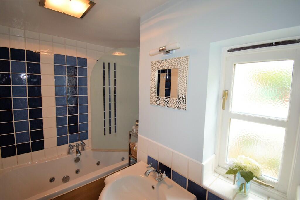 7 bedroom terraced house for sale in Road, York, YO23