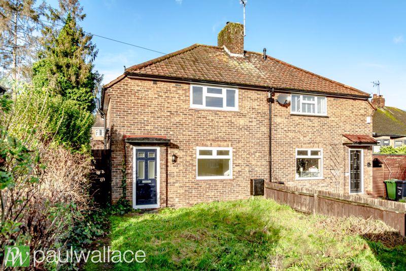 3 bedroom semidetached house for sale in High Road, Broxbourne, EN10