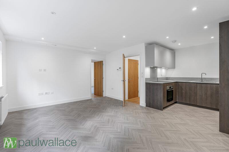 2 bedroom ground floor flat for sale in Florence Court, Park Lane