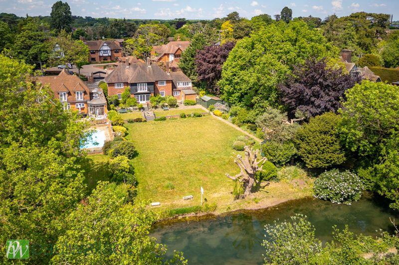 Main image of property: The Myth, Yewlands, Hoddesdon