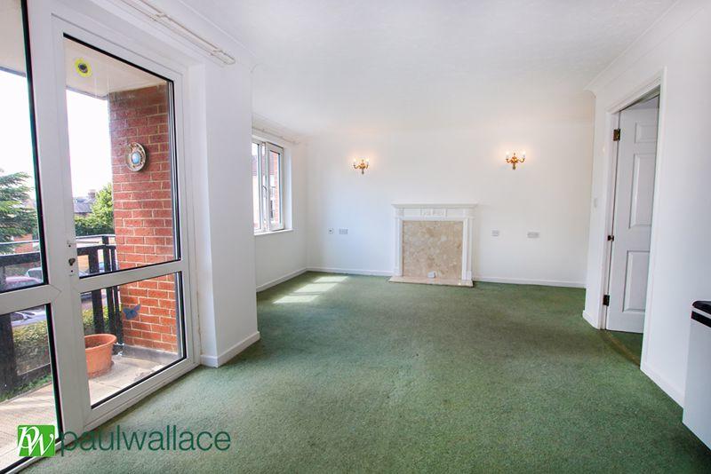 2 bedroom retirement property for sale in Edwards Court, Turners Hill, Cheshunt, EN8