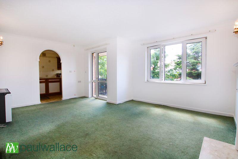 2 bedroom retirement property for sale in Edwards Court, Turners Hill, Cheshunt, EN8